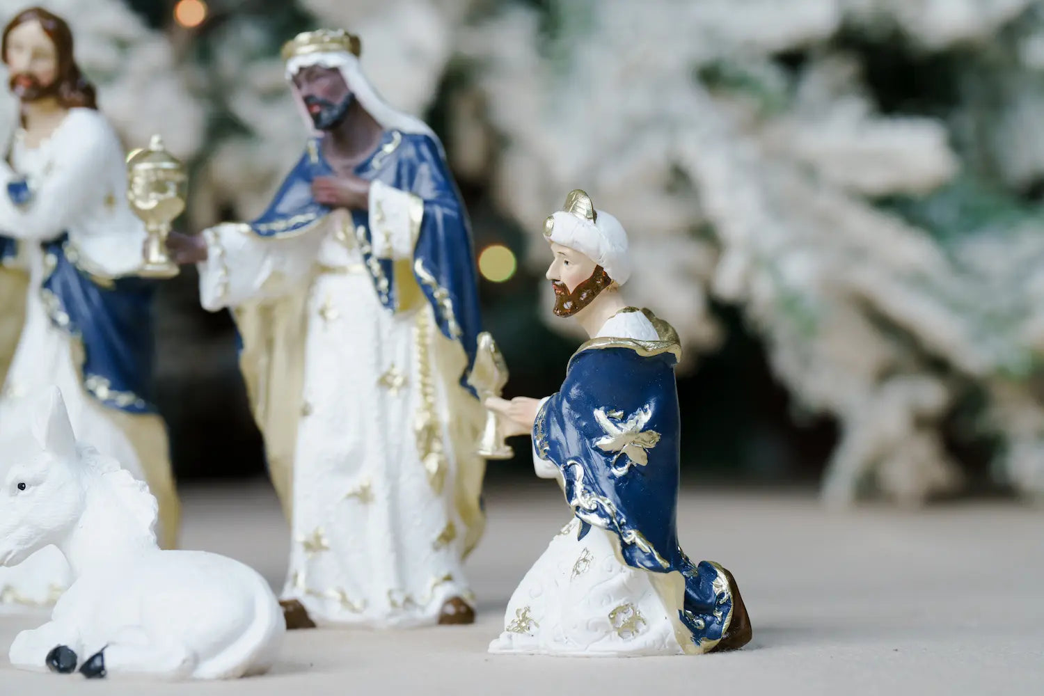 three kings kneeling sheep blue white nativity figurines