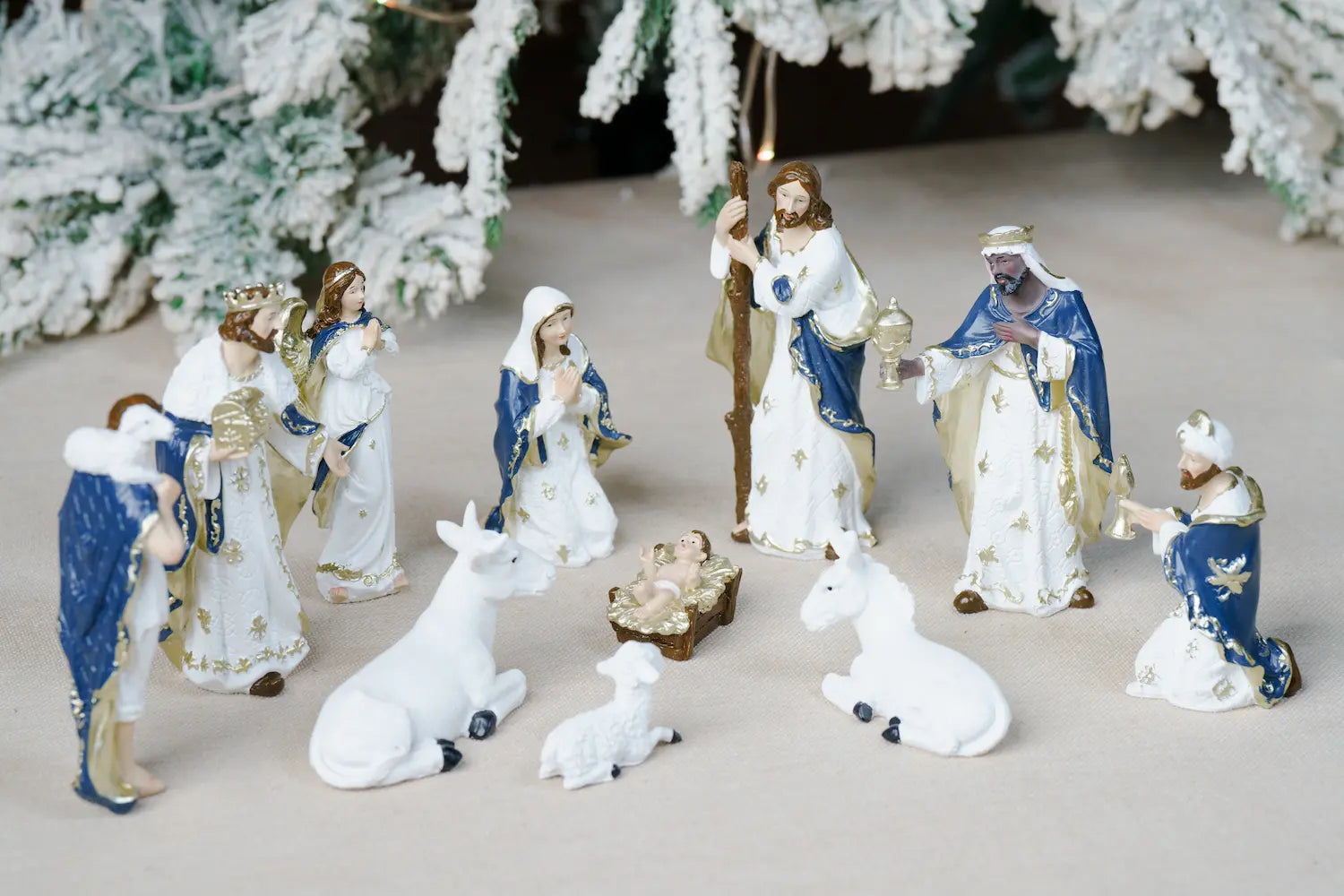 eleven piece blue white nativity set complete scene six inch