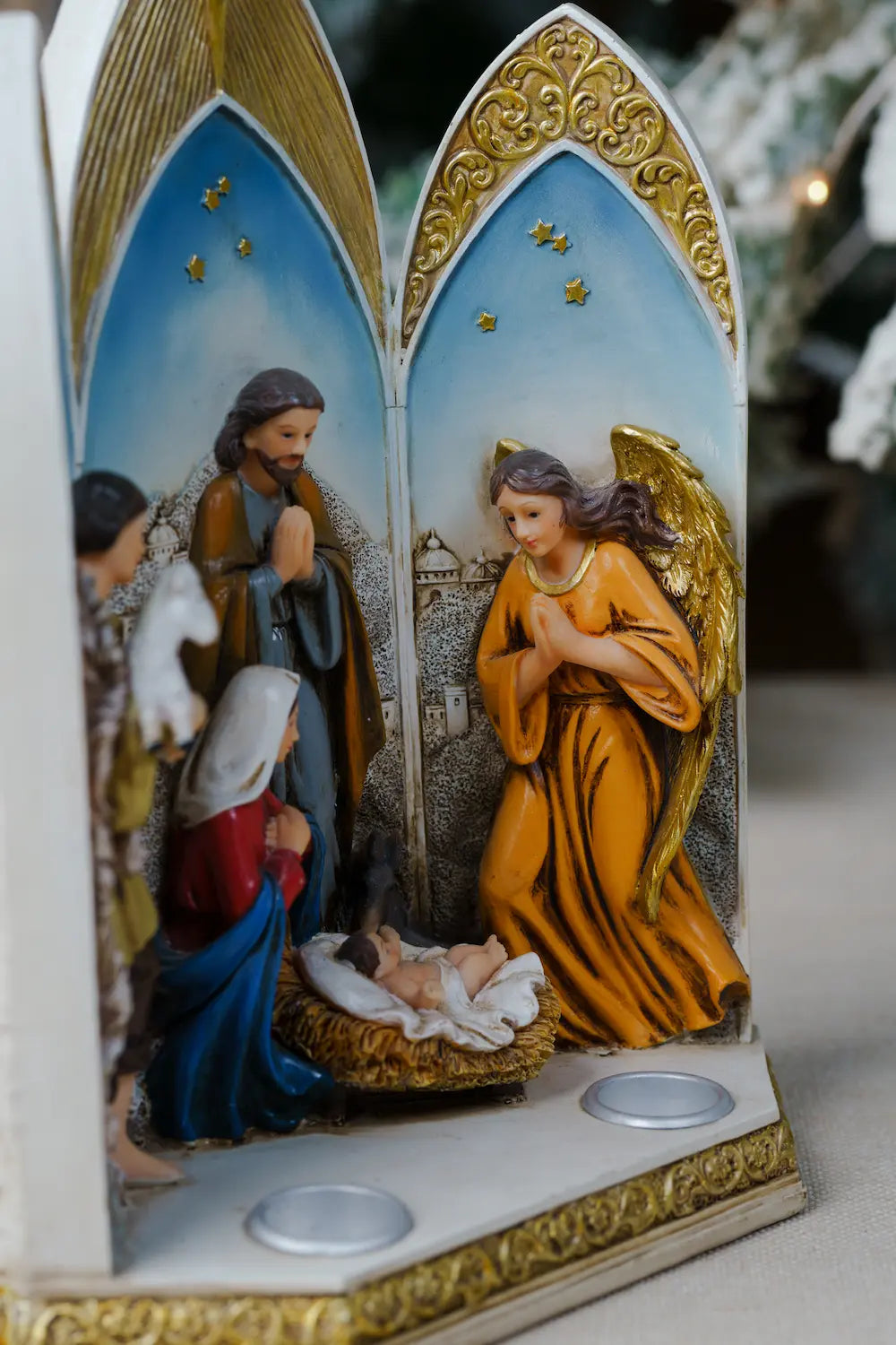 Cathedral Arch Nativity Tealight Holder – Hand-Painted Holy Family Candle Shrine