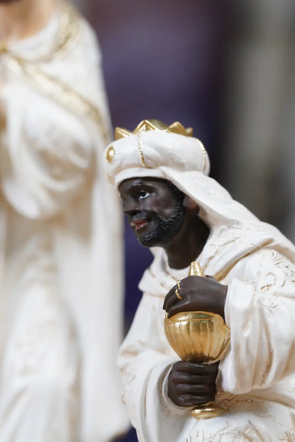 nativity three king figurine
