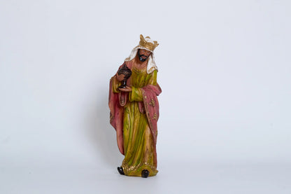 King Balthazar Statue – Detailed figurine of the Wise Man with turban holding incense vessel, in colorful royal attire for nativity scene