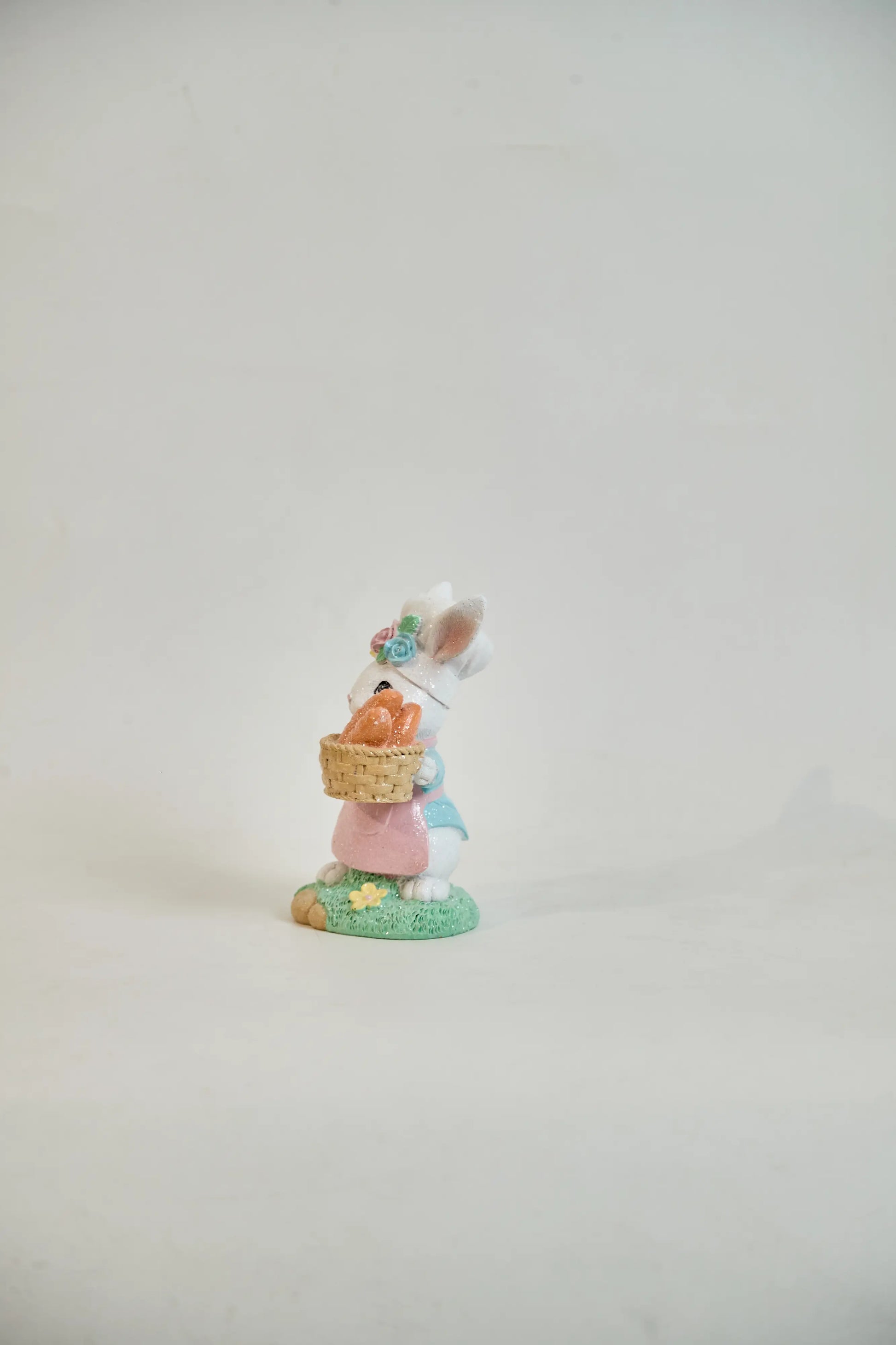 Easter bunny baker back view showing bow detail