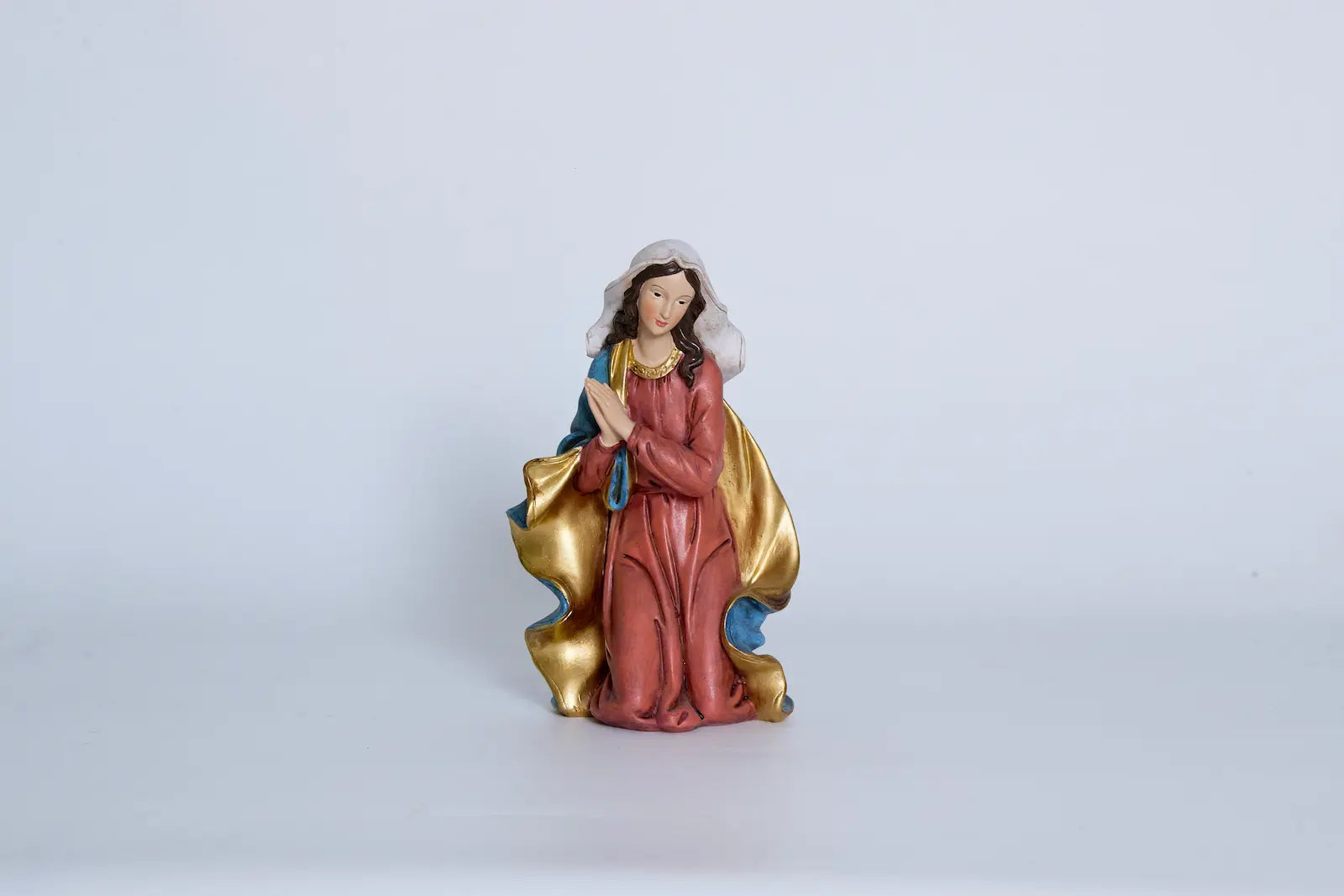 Nativity Virgin Mary close-up — hand-painted resin figurine in prayer pose