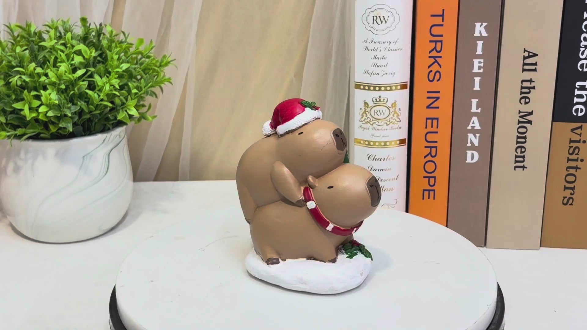Capybara Stacking Duo Resin Figurine-Christmas Tabletop Decor