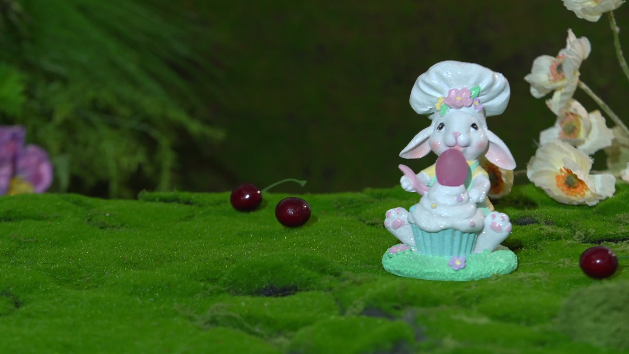 Video of Zayton Hand-painted Easter bunny cupcake figurine