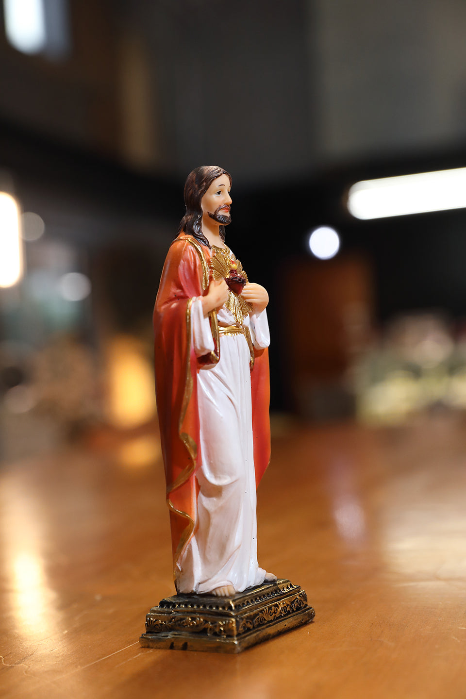 Zayton Jesus Statue Sacred Heart Figure Resin Sculpture Savior Figurine Catholic Christian Religious Gift Home Chapel Decoration