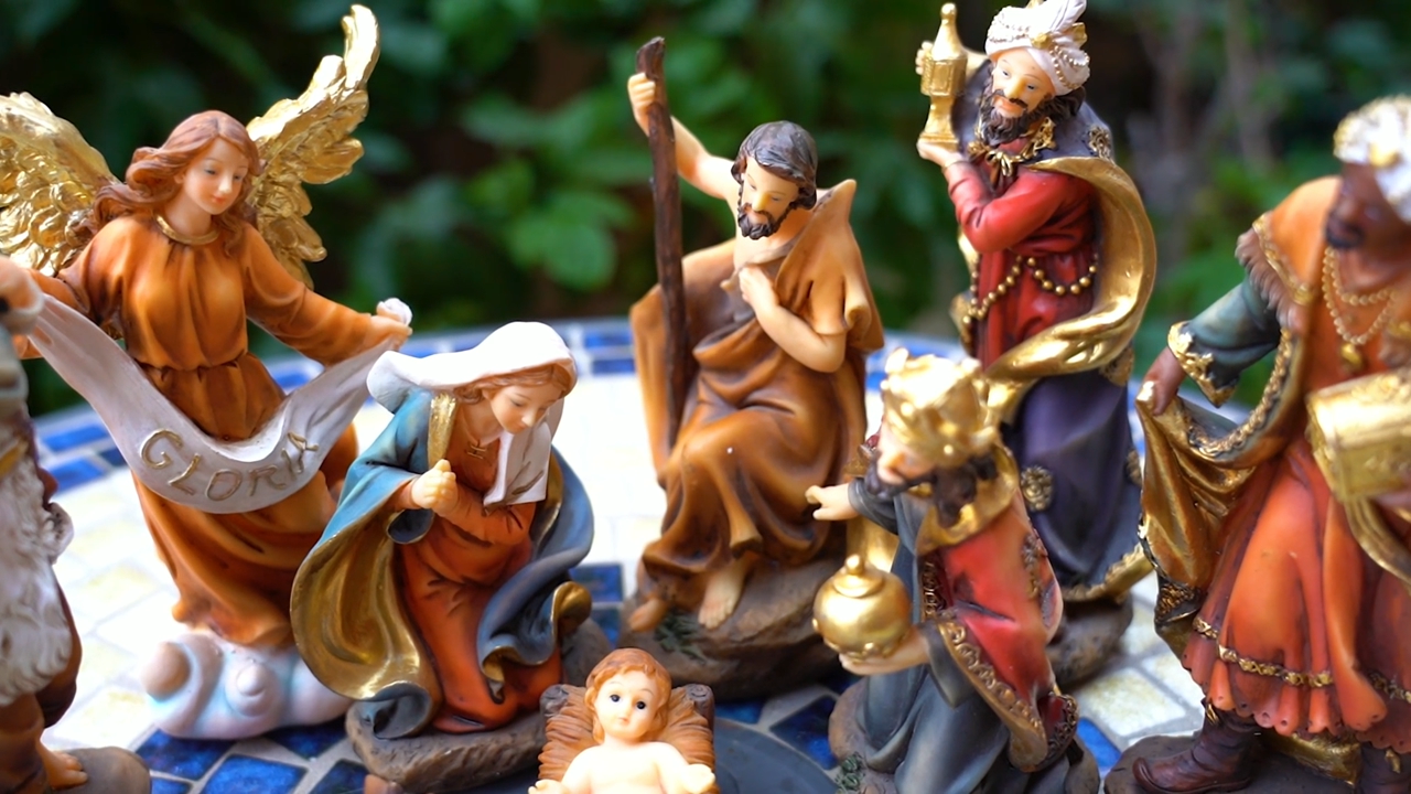 Zayton Nativity Scene Set Baby Jesus Manger Christmas Crib Figurines Miniatures Ornament Church Statue Xmas Gift Home Decoration