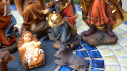 Zayton Nativity Scene Set Baby Jesus Manger Christmas Crib Figurines Miniatures Ornament Church Statue Xmas Gift Home Decoration