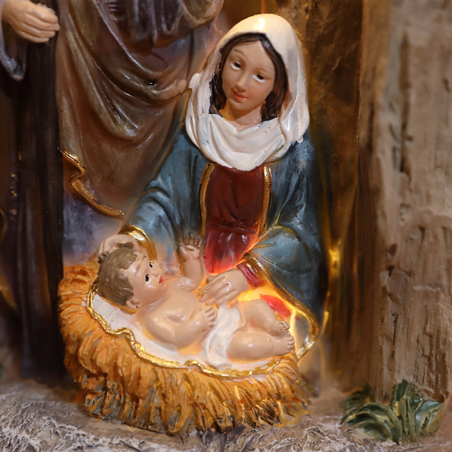 Zayton Cold cast resin figurines Holy Family Statue Xmas Ornament Jesus Mary Joseph Catholic Figurine Home Decor Nativity Scene